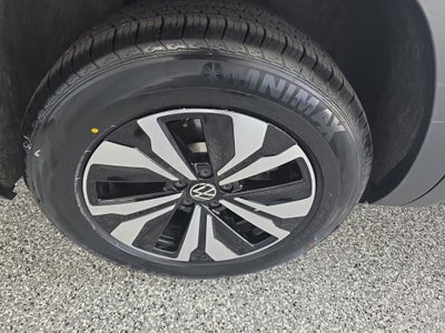 2024 Volkswagen Atlas 2.0T SE