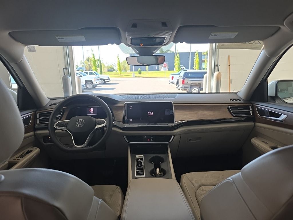 2024 Volkswagen Atlas 2.0T SE