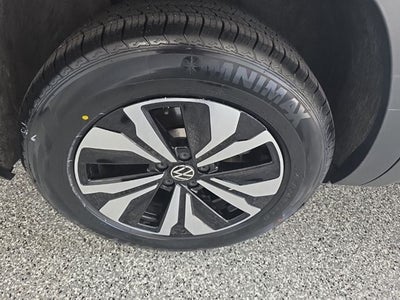 2024 Volkswagen Atlas 2.0T SE