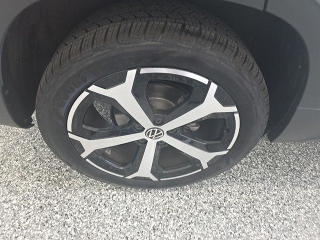 2026 Volkswagen Taos 1.5T SEL