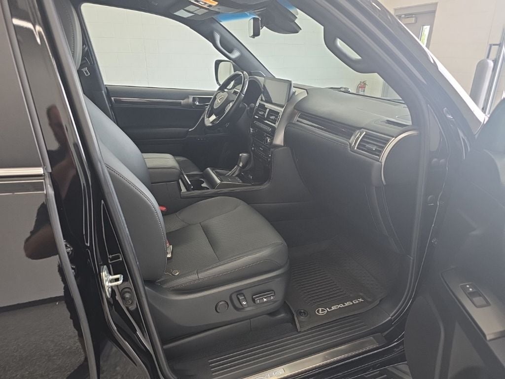 2023 Lexus GX 460 Luxury