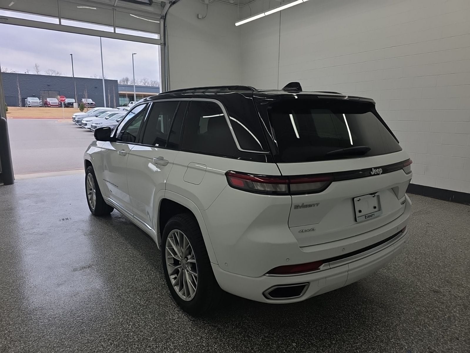 2024 Jeep Grand Cherokee Summit