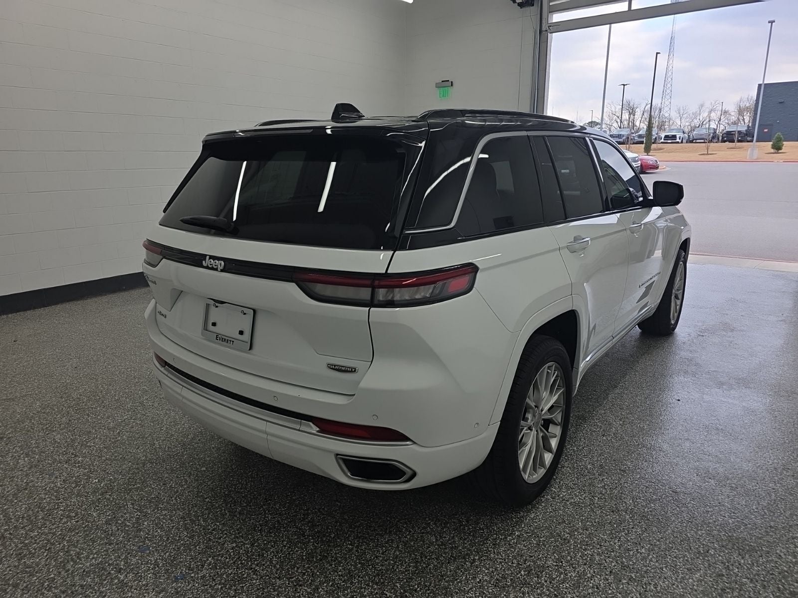 2024 Jeep Grand Cherokee Summit