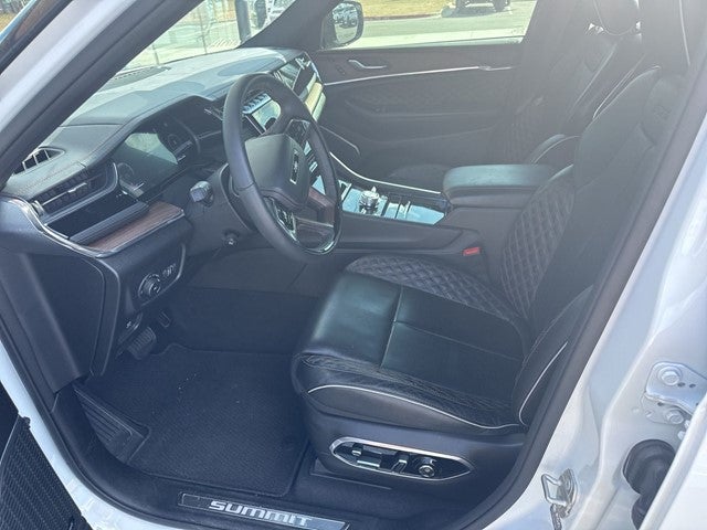 2024 Jeep Grand Cherokee Summit