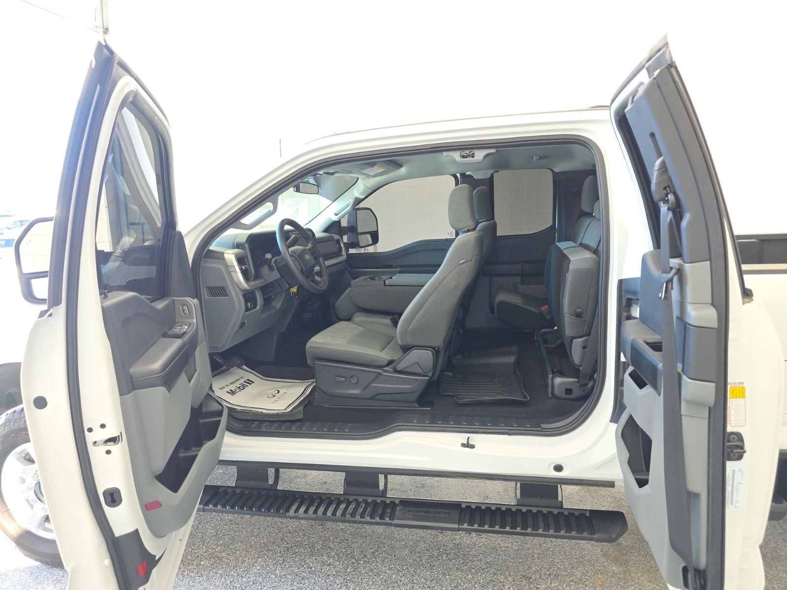 2024 Ford F-350SD XLT