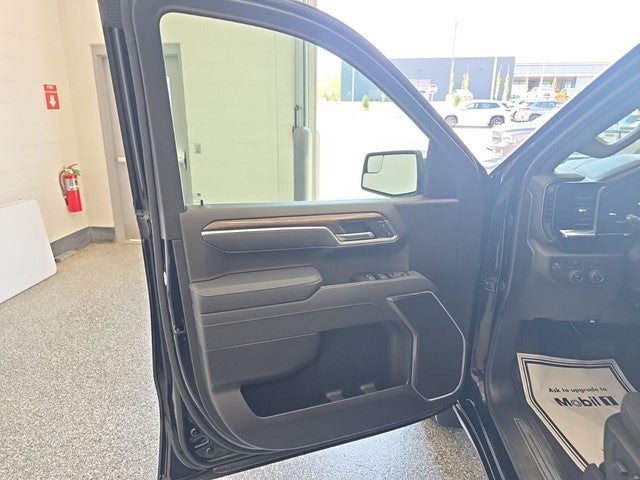 2025 Chevrolet Silverado 1500 LT LT1