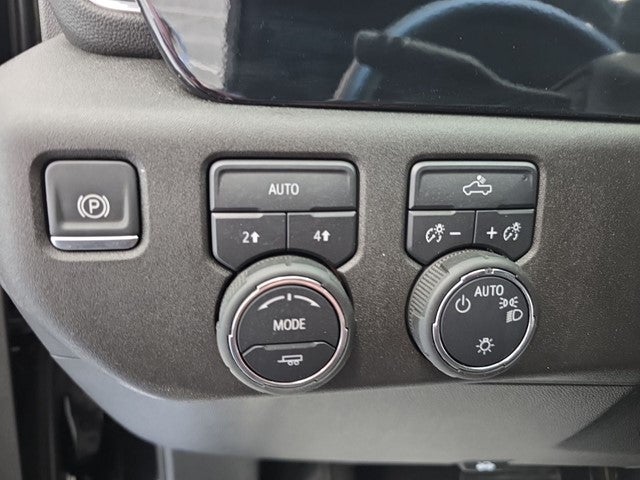2025 Chevrolet Silverado 1500 LT LT1