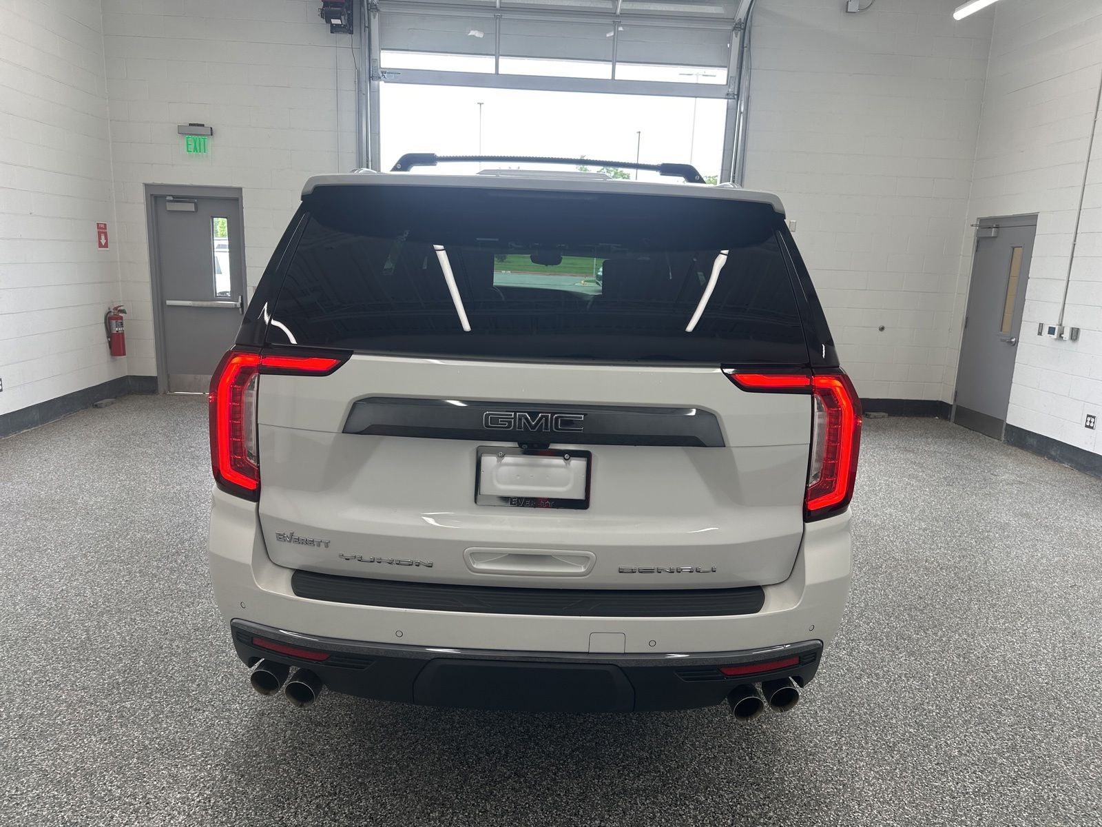 2024 GMC Yukon Denali Ultimate