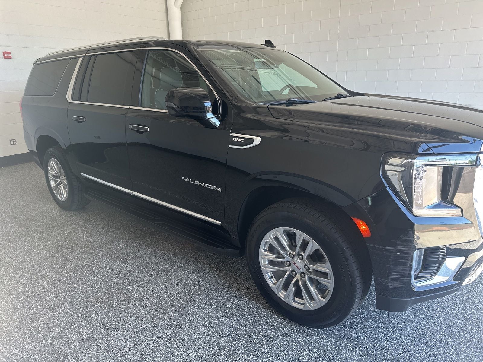 2024 GMC Yukon XL SLT
