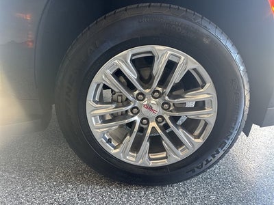 2024 GMC Yukon XL SLT