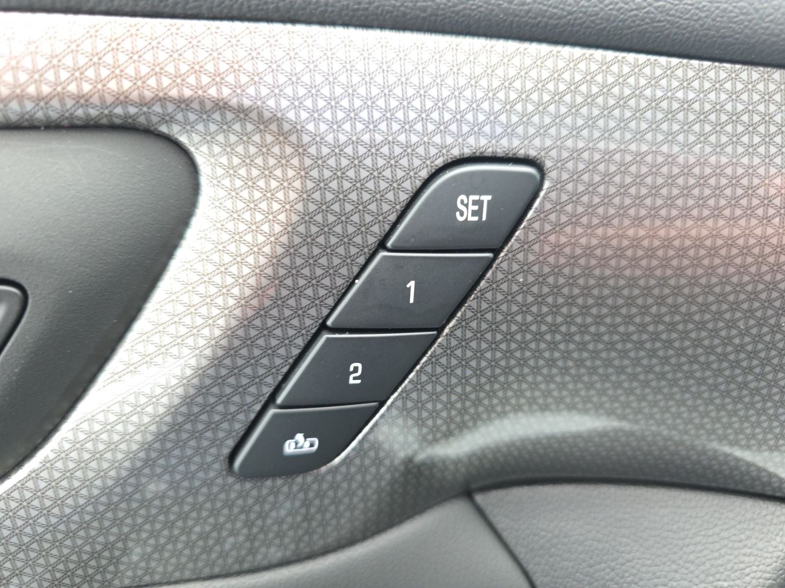 2024 Chevrolet Traverse Limited Premier