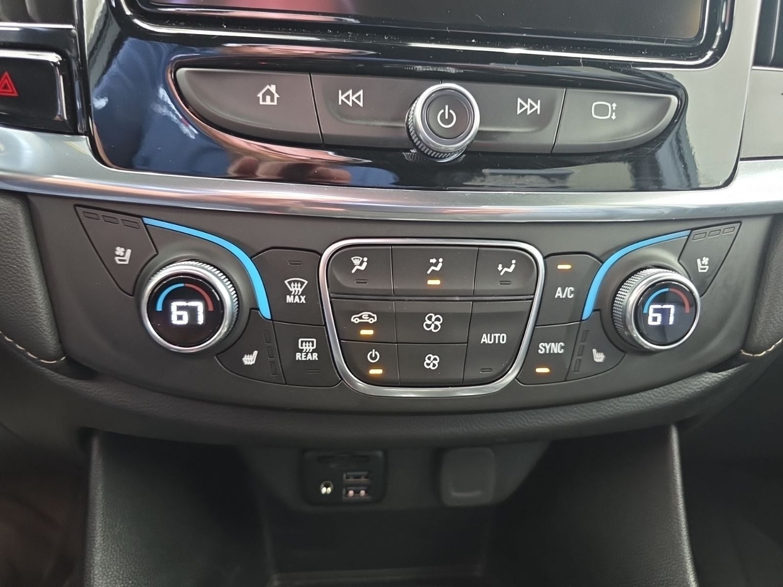 2024 Chevrolet Traverse Limited Premier