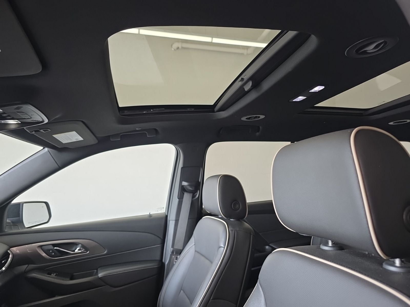 2024 Chevrolet Traverse Limited Premier