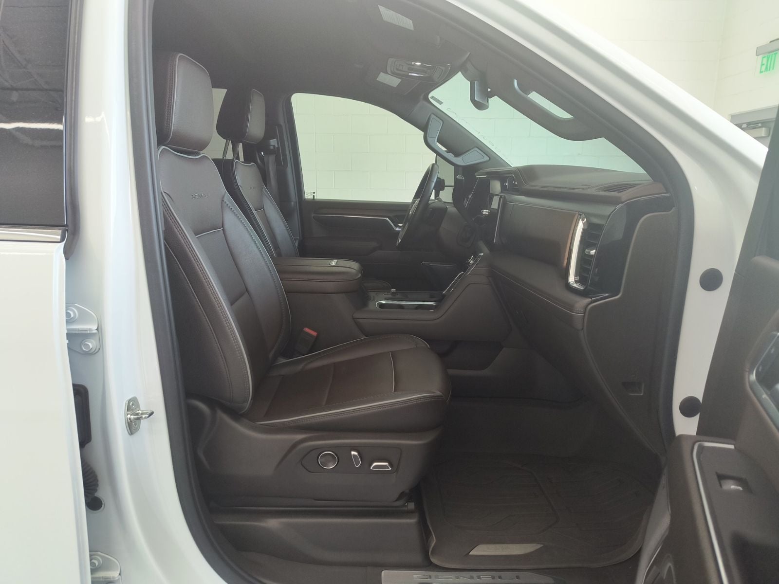 2024 GMC Sierra 3500HD Denali