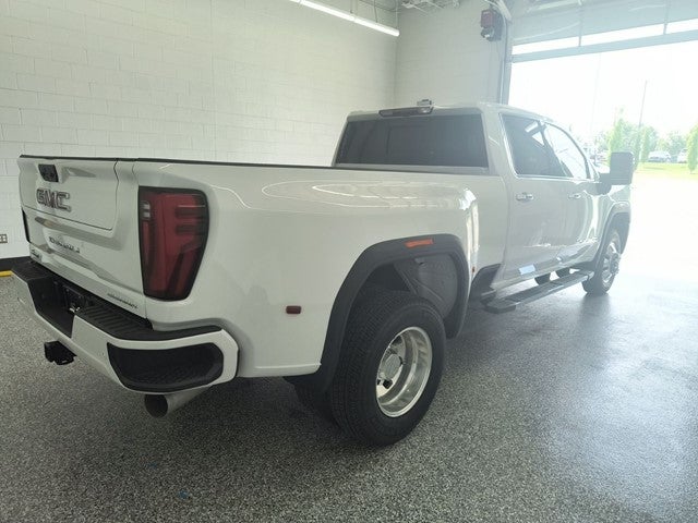 2024 GMC Sierra 3500HD Denali
