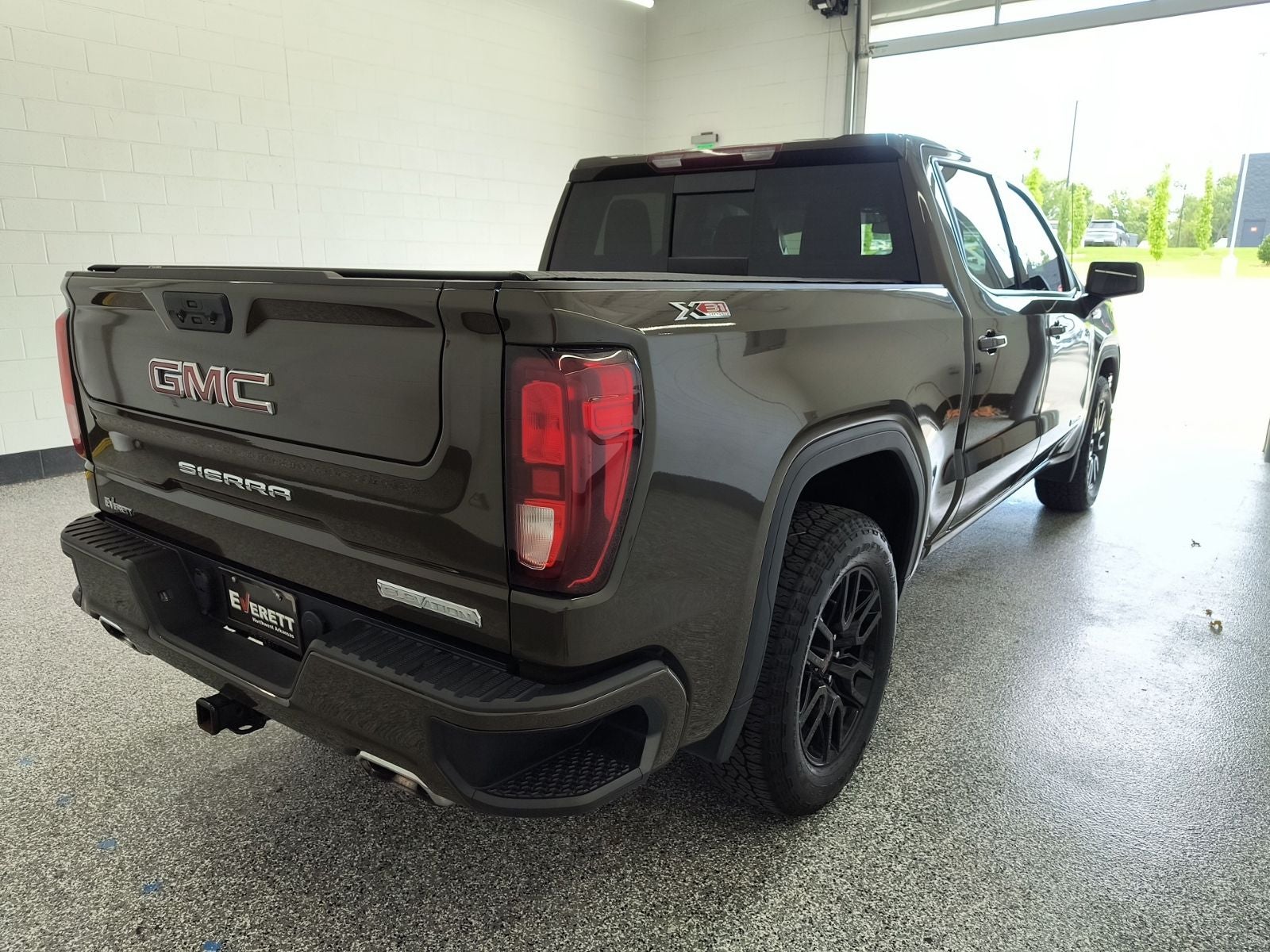 2024 GMC Sierra 1500 Elevation