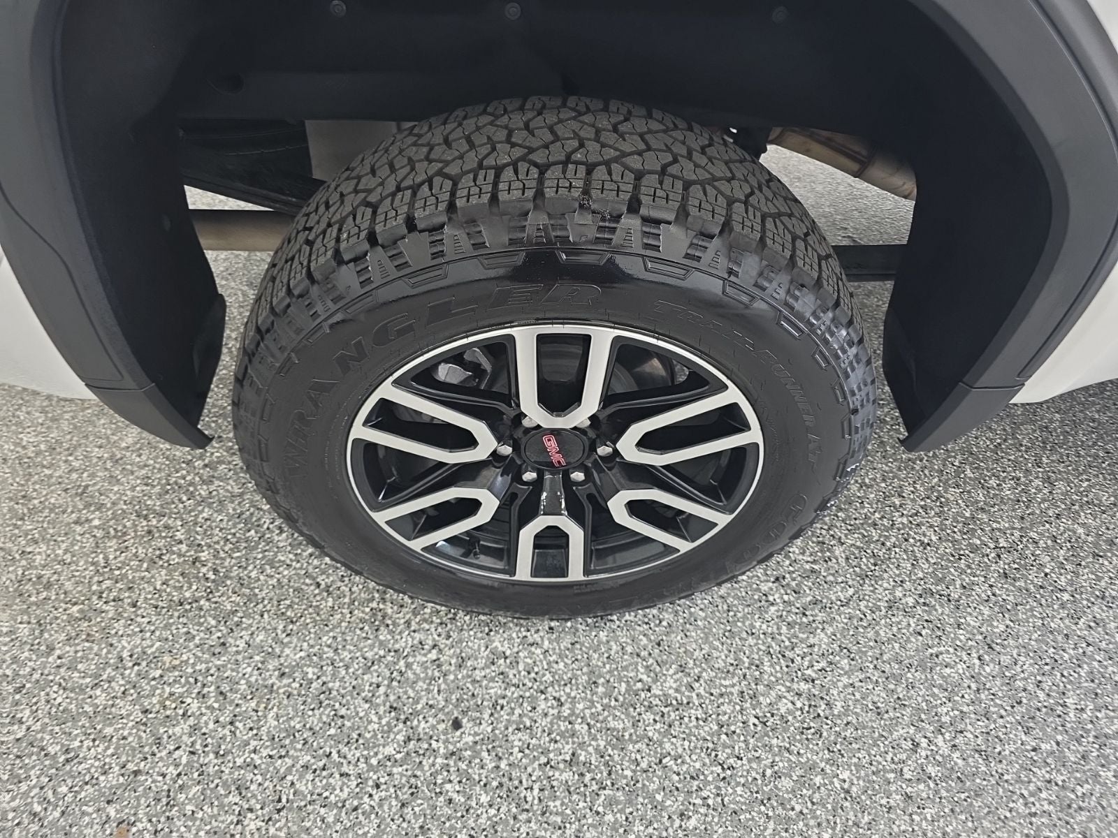2025 GMC Sierra 1500 AT4
