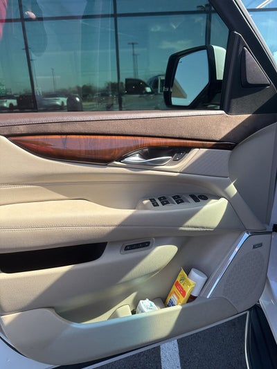 2017 Cadillac Escalade Luxury