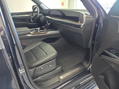 2025 Cadillac Escalade Sport Platinum