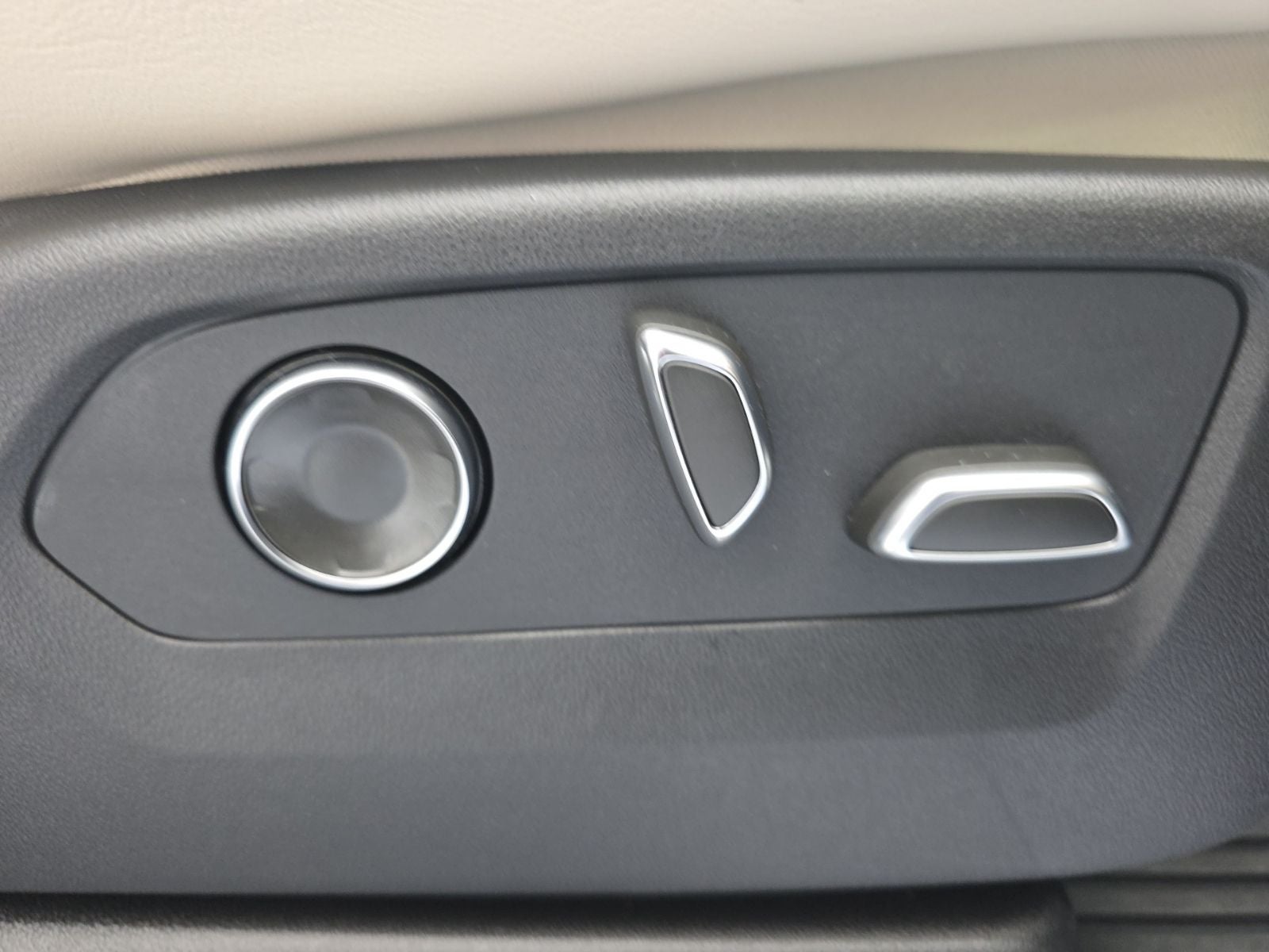 2025 Cadillac Escalade ESV Sport