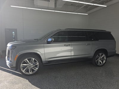 2025 Cadillac Escalade ESV Sport