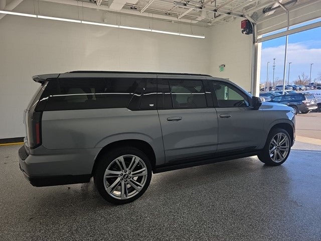 2025 Cadillac Escalade ESV Sport