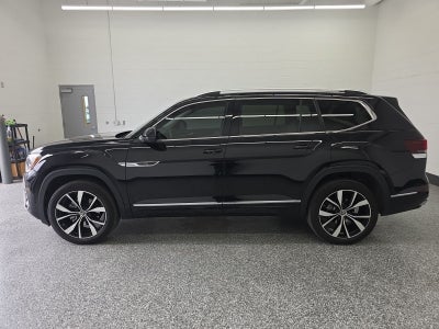 2024 Volkswagen Atlas 2.0T SEL Premium R-Line