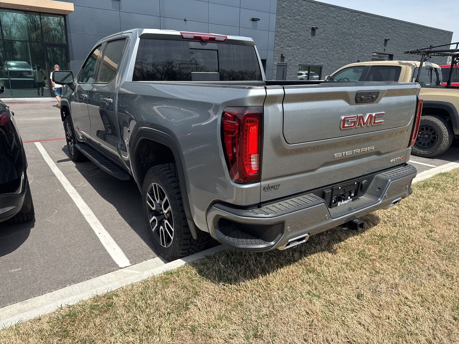 2025 GMC Sierra 1500 AT4