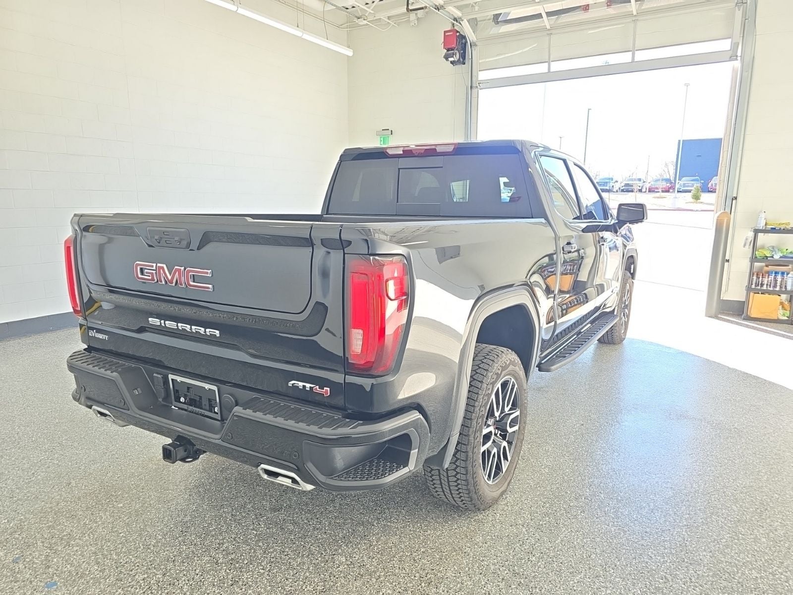 2025 GMC Sierra 1500 AT4