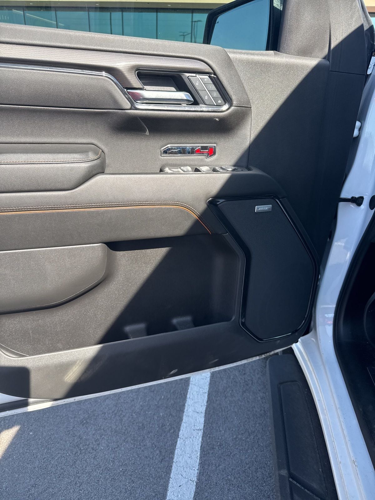 2025 GMC Sierra 1500 AT4