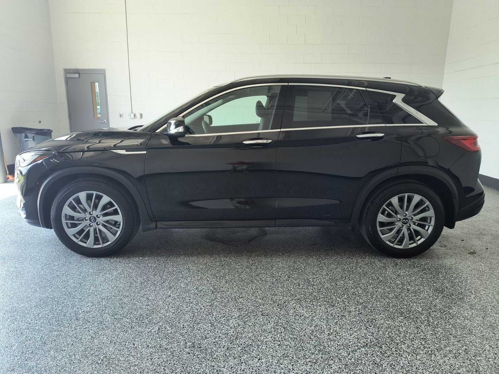 2025 INFINITI QX50 LUXE
