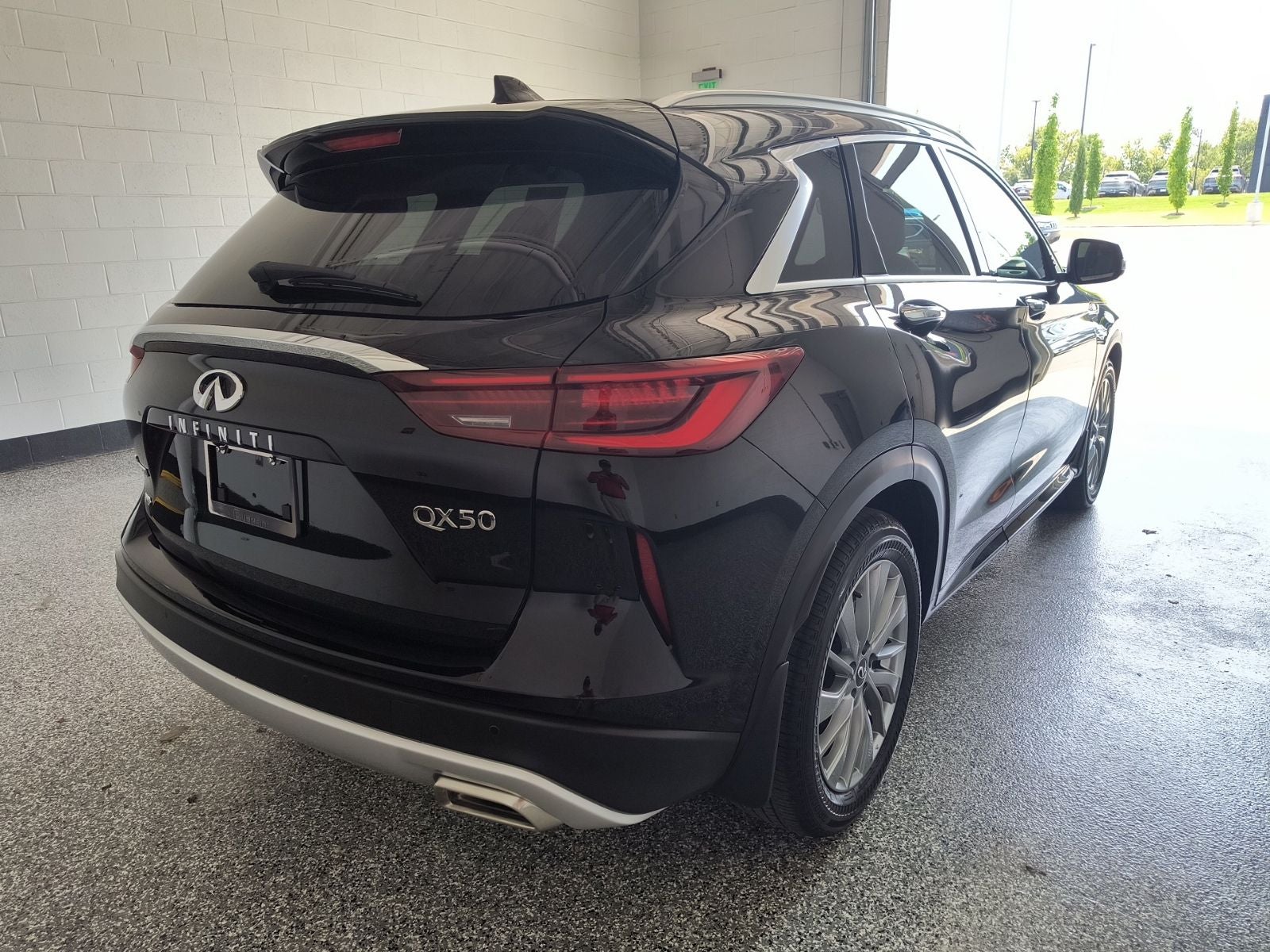 2025 INFINITI QX50 LUXE