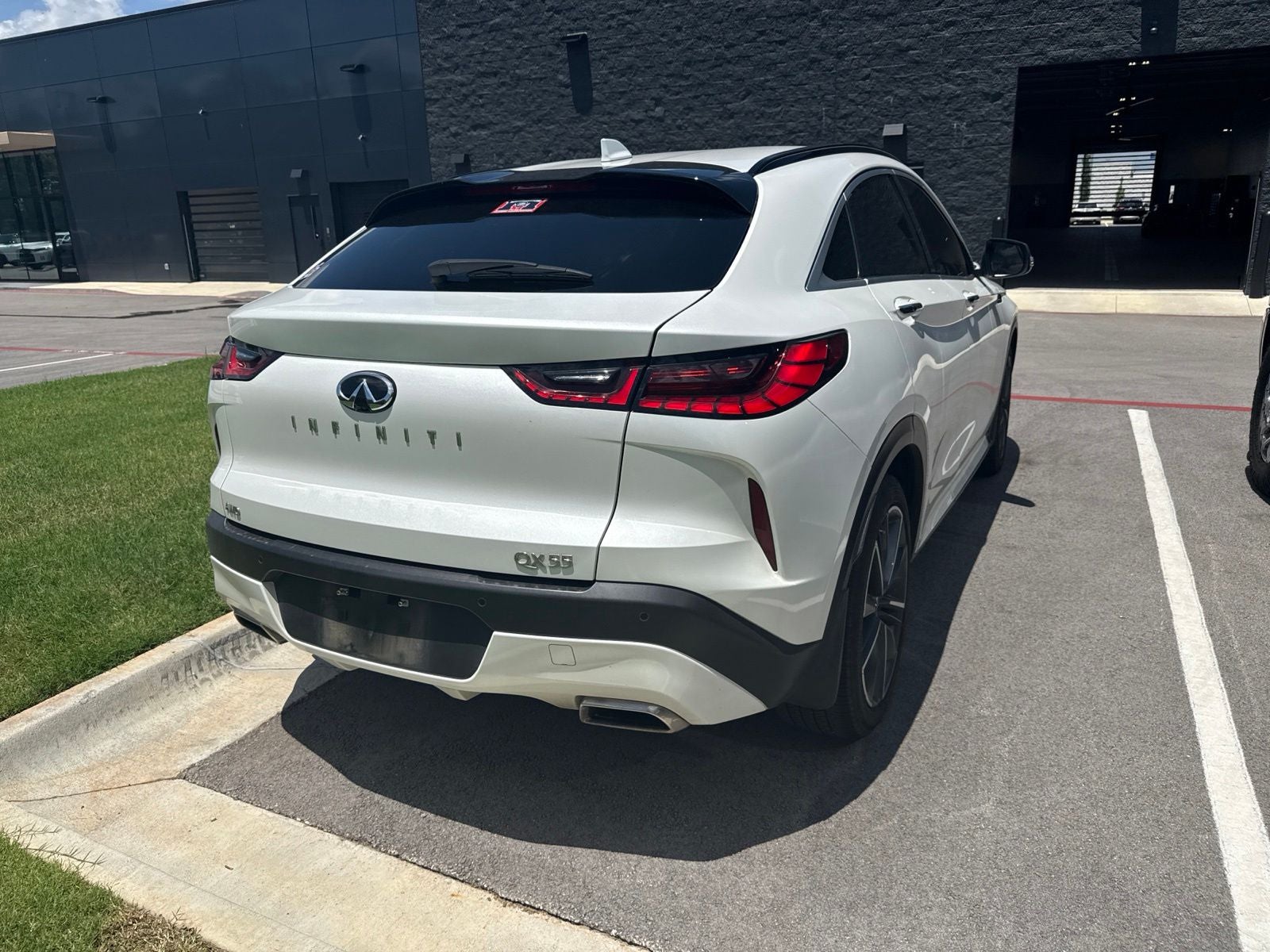 2023 INFINITI QX55 LUXE