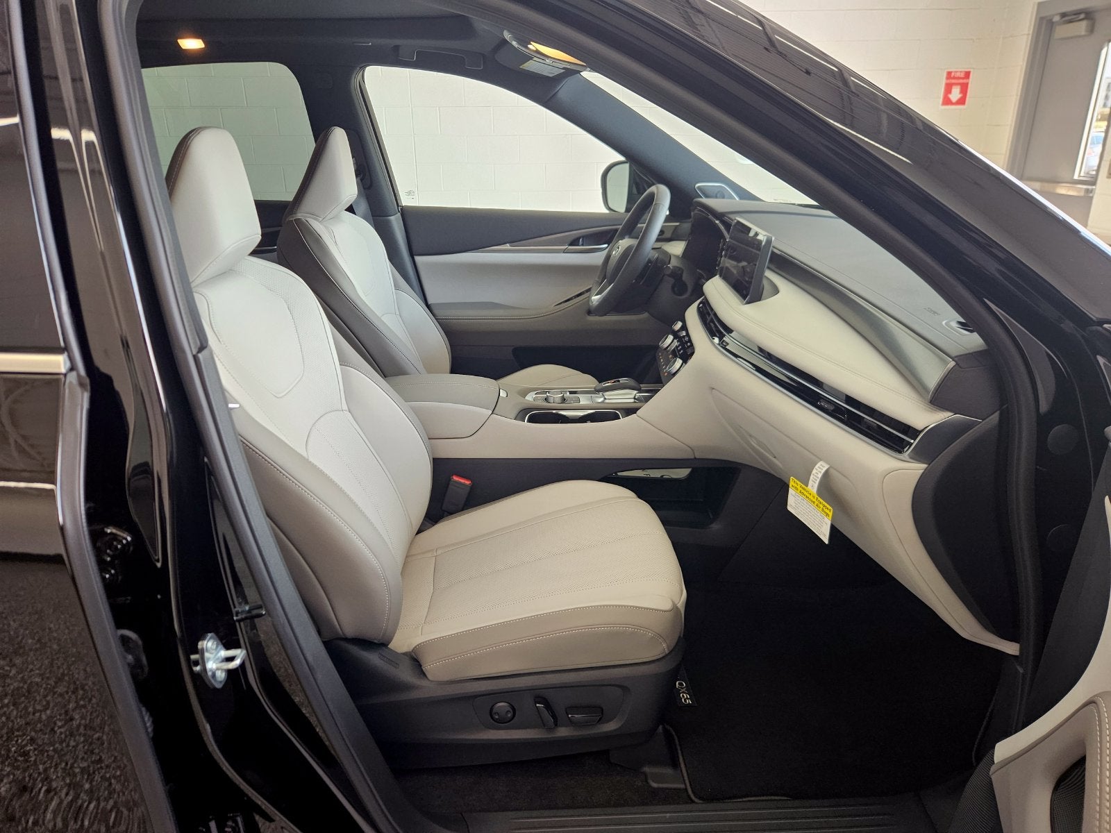 2027 INFINITI QX65 LUXE AWD