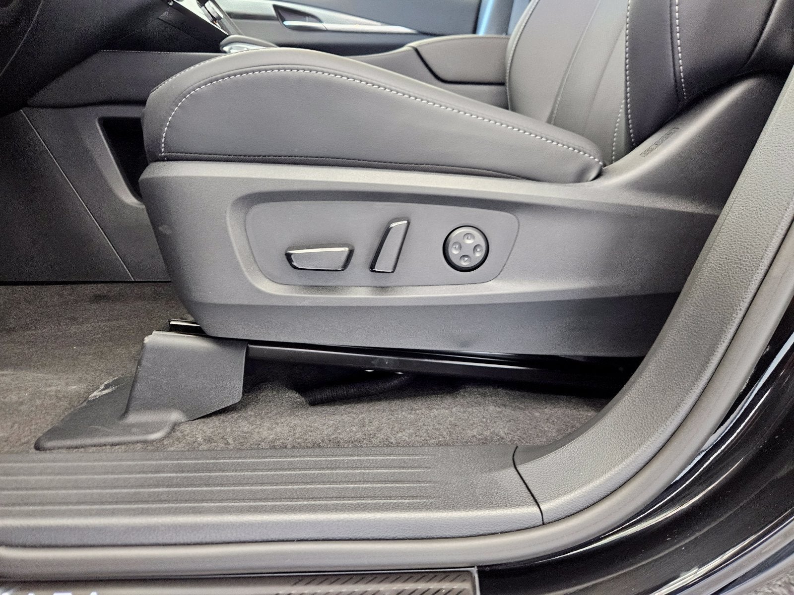 2027 INFINITI QX65 LUXE