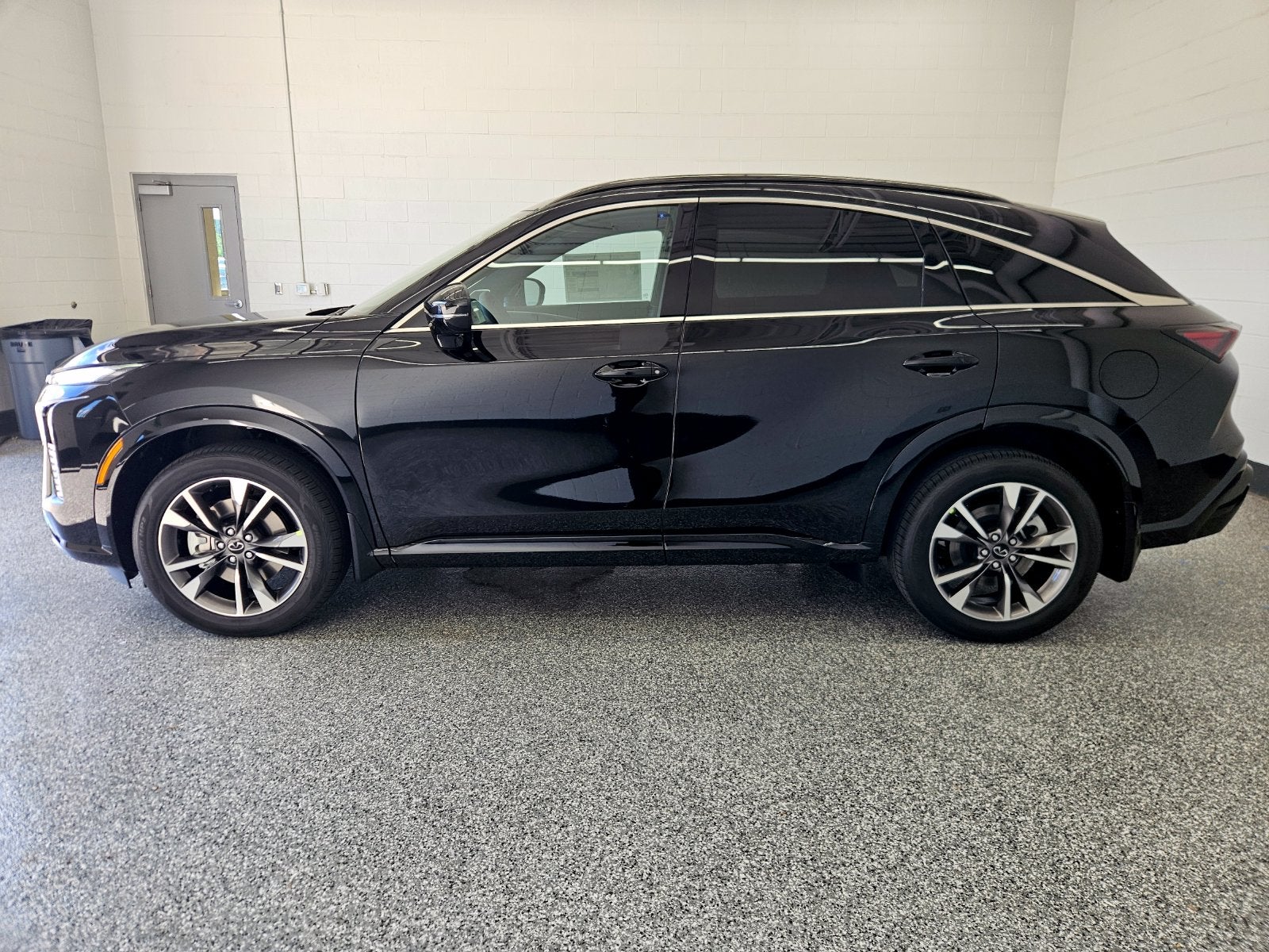 2027 INFINITI QX65 LUXE