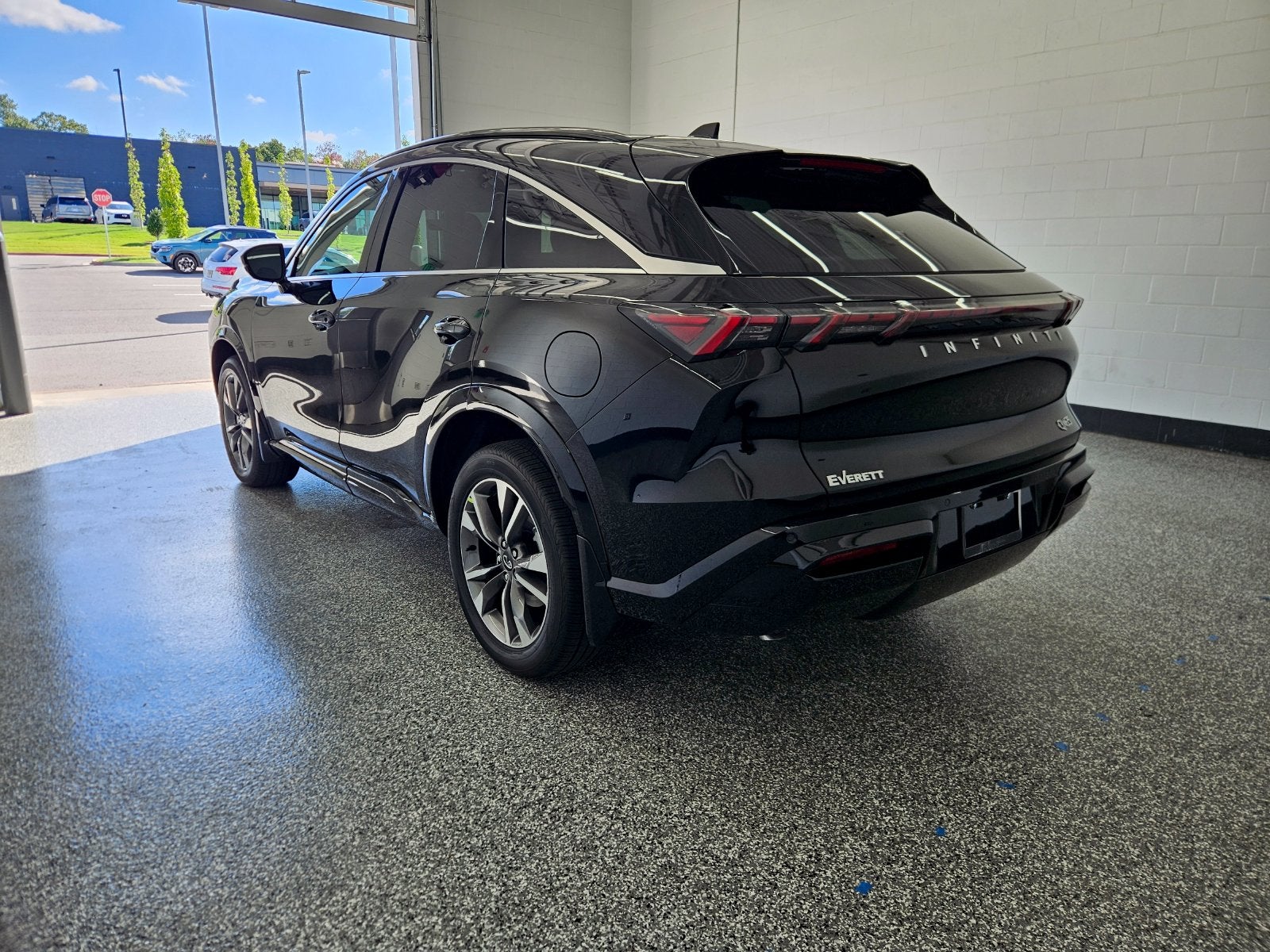 2027 INFINITI QX65 LUXE