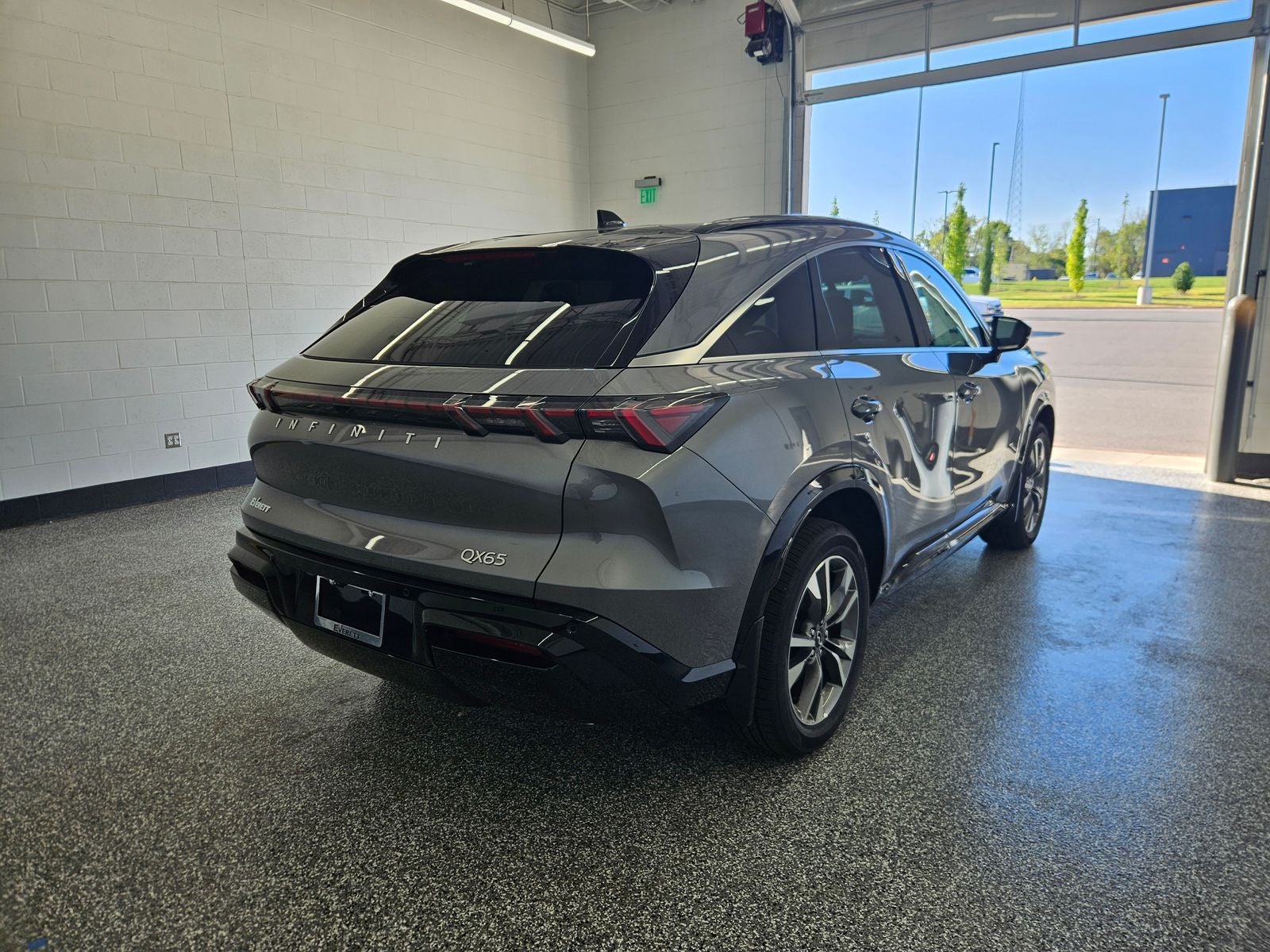 2027 INFINITI QX65 LUXE