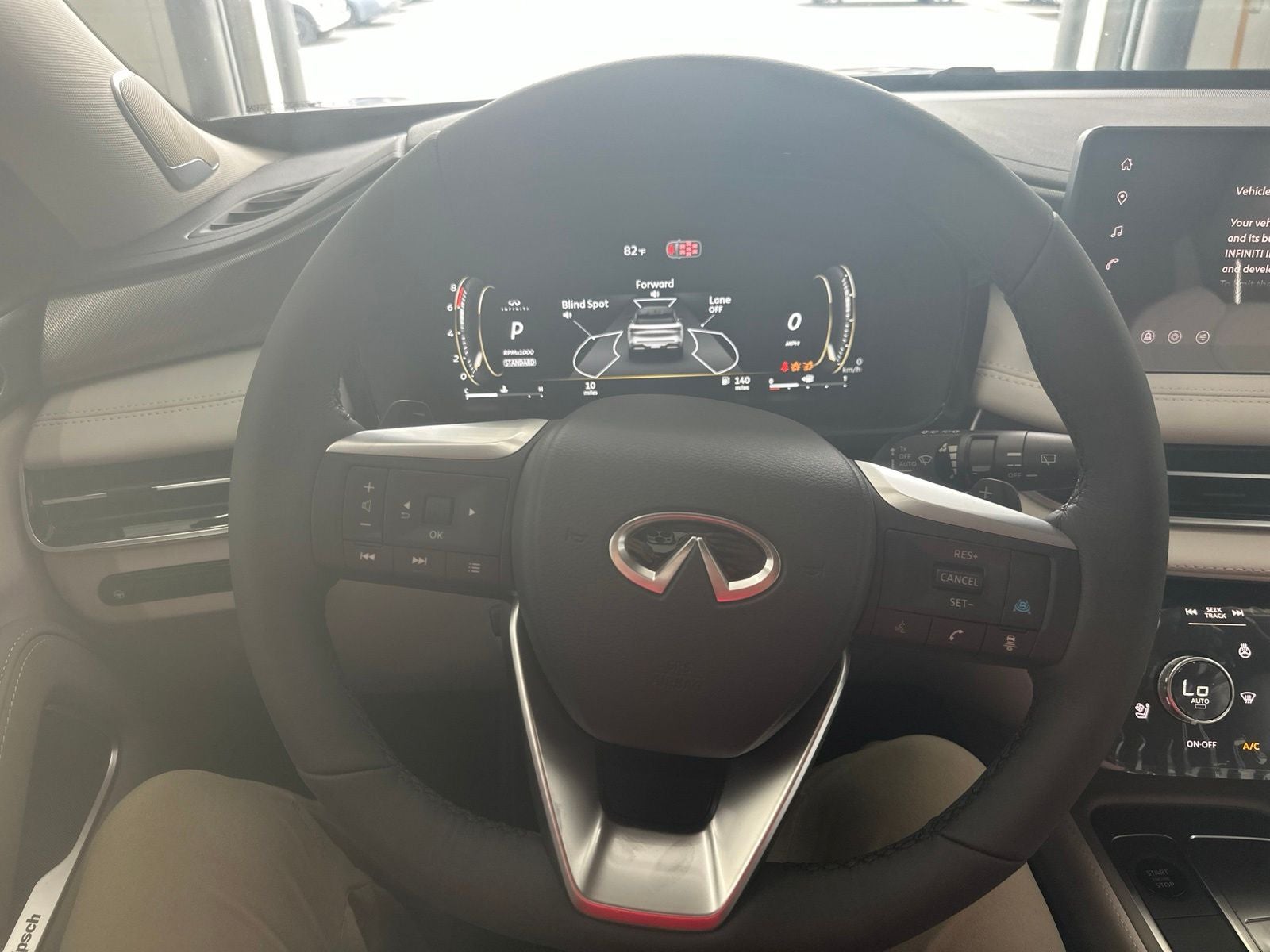 2027 INFINITI QX60 LUXE