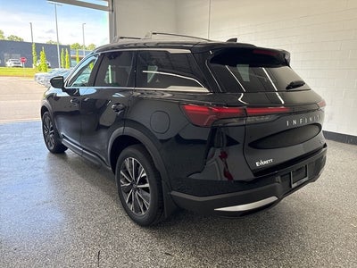 2027 INFINITI QX60 LUXE