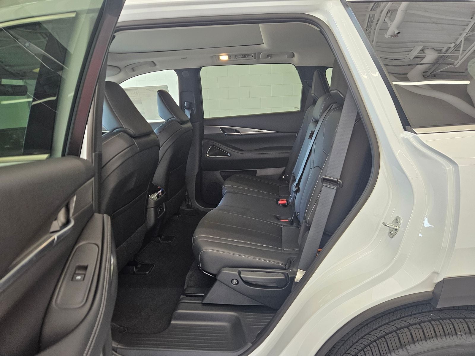 2027 INFINITI QX60 LUXE AWD