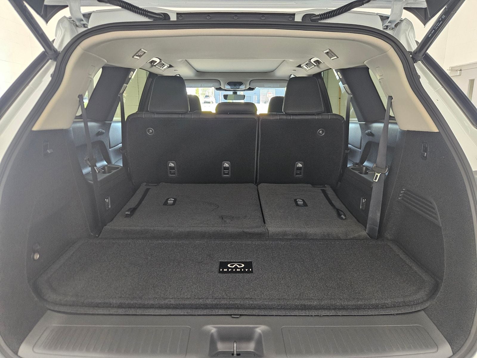 2027 INFINITI QX60 LUXE AWD