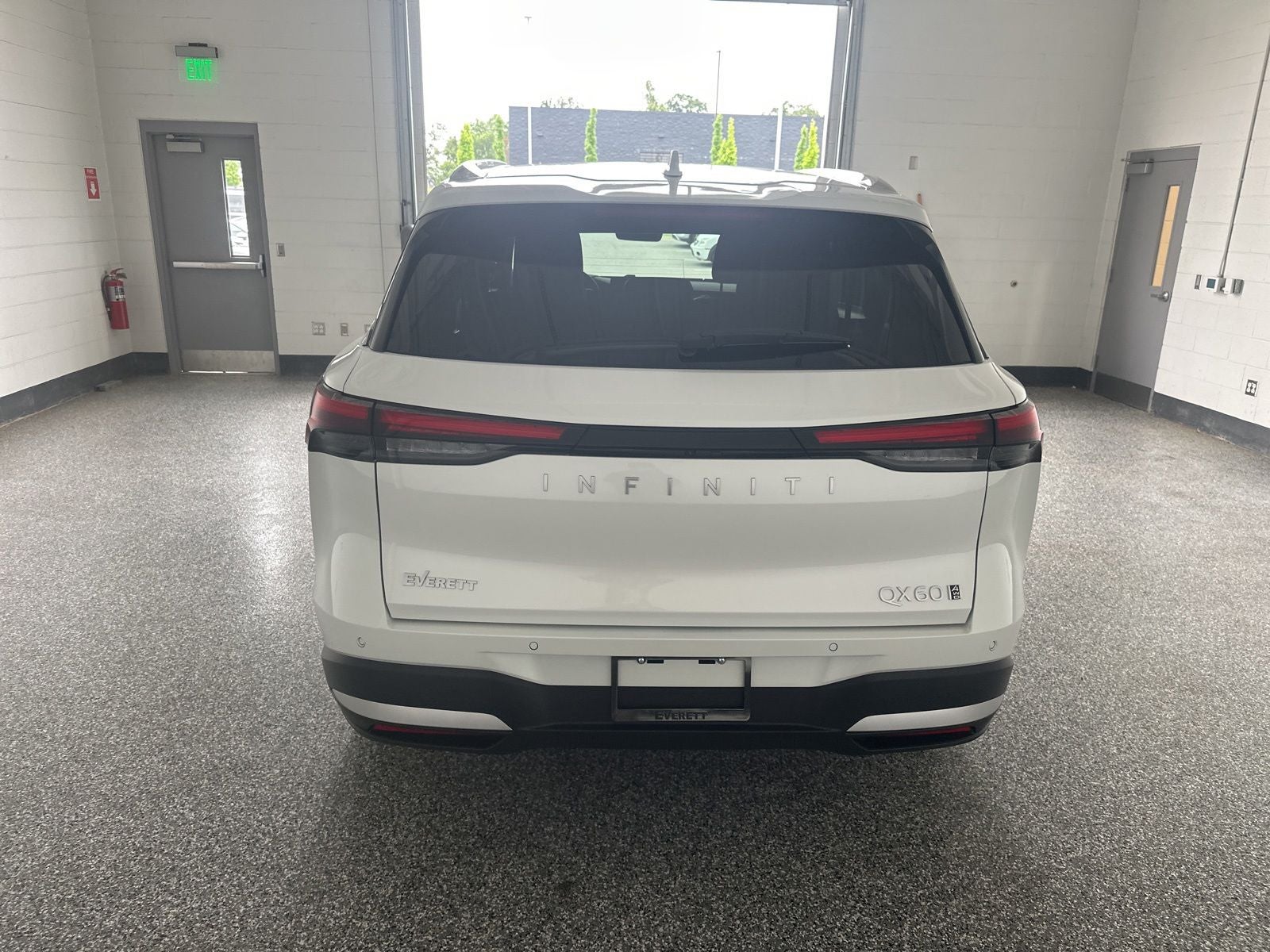 2027 INFINITI QX60 LUXE