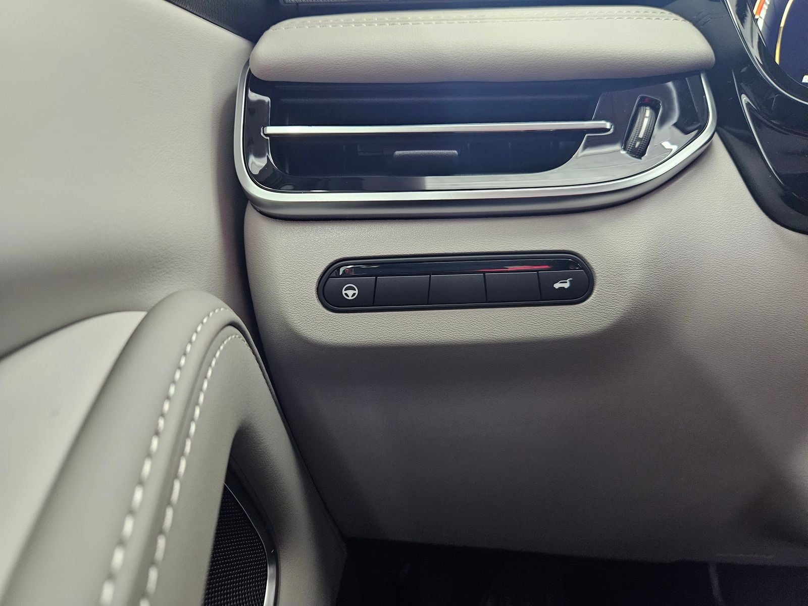 2027 INFINITI QX60 LUXE AWD
