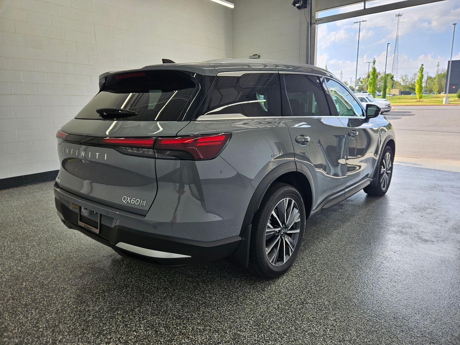 2027 INFINITI QX60 LUXE AWD