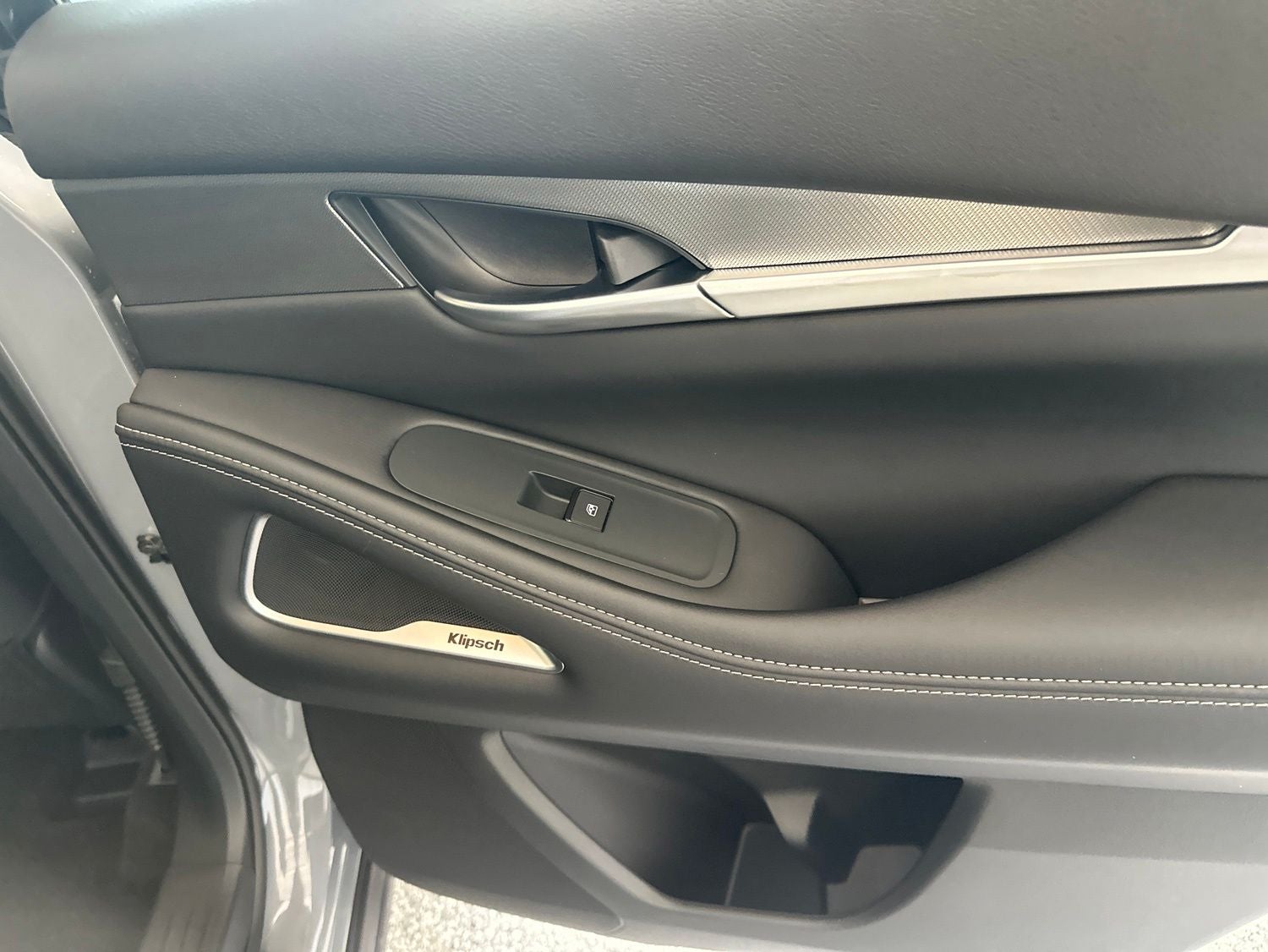 2027 INFINITI QX60 LUXE AWD