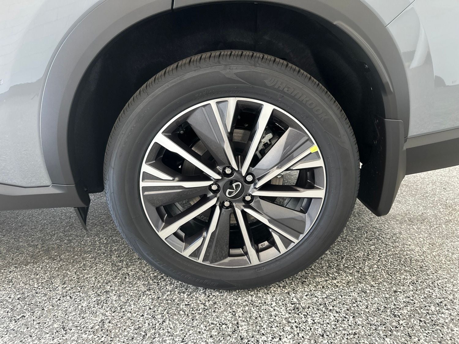 2027 INFINITI QX60 LUXE AWD