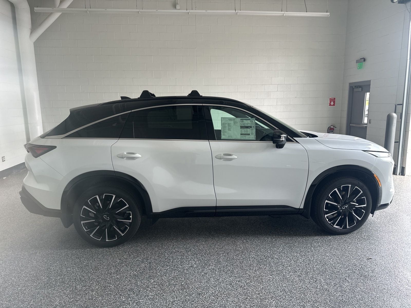 2027 INFINITI QX60 LUXE AWD