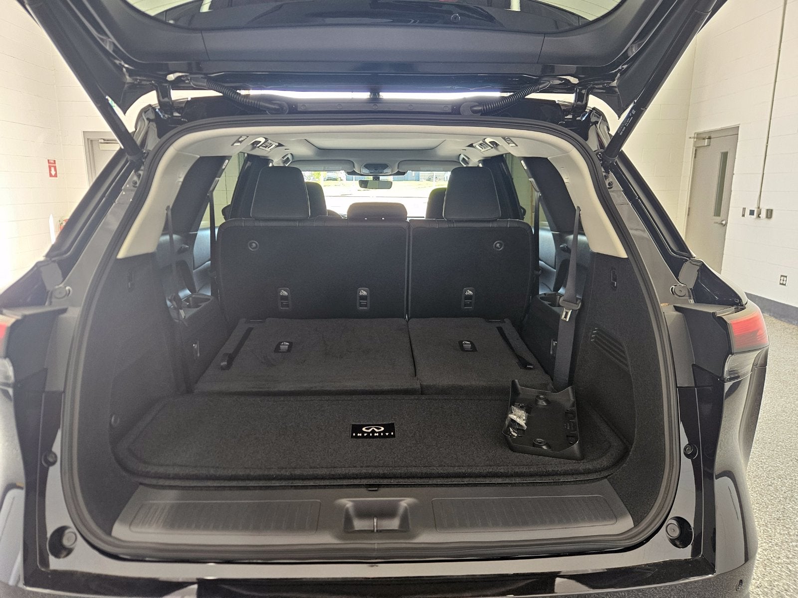 2027 INFINITI QX60 LUXE AWD