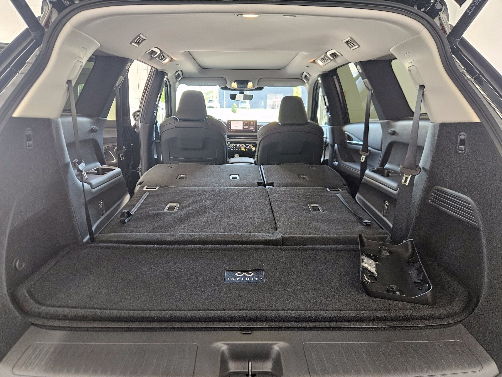 2027 INFINITI QX60 LUXE AWD